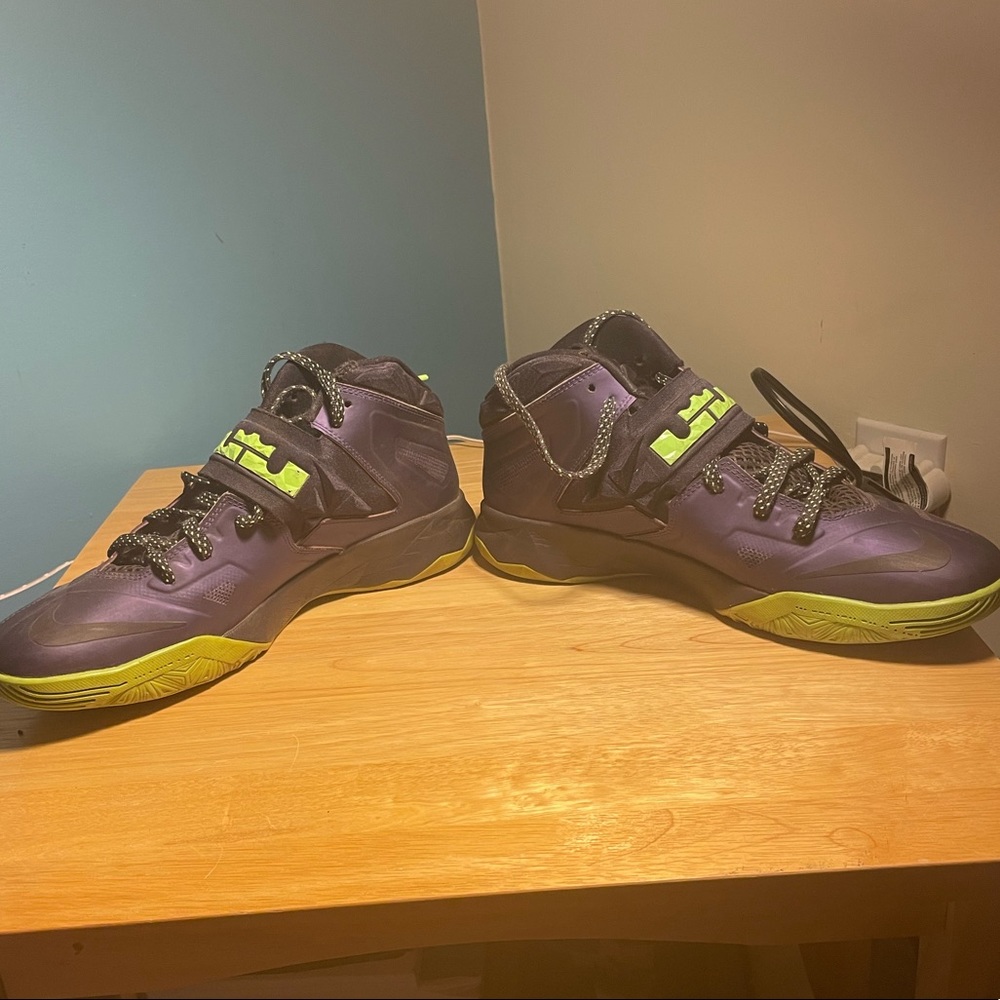Nike lebron shoulder 7,s - Picture 3 of 4